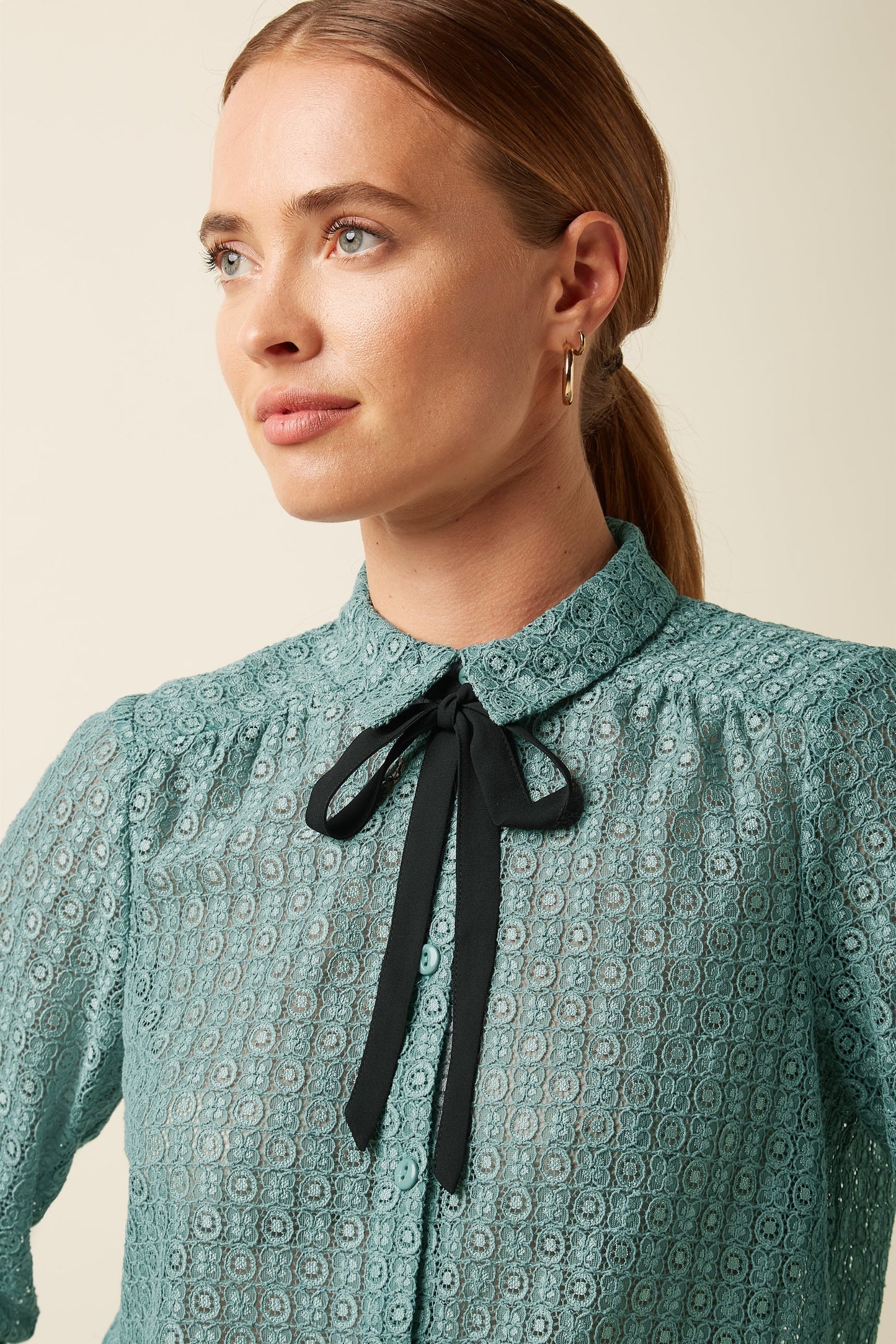 Elia Blússa Branco Lace