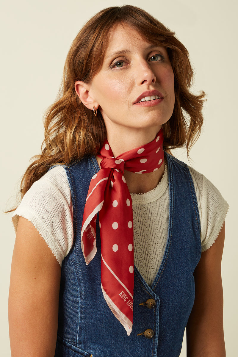 Slæða Polka