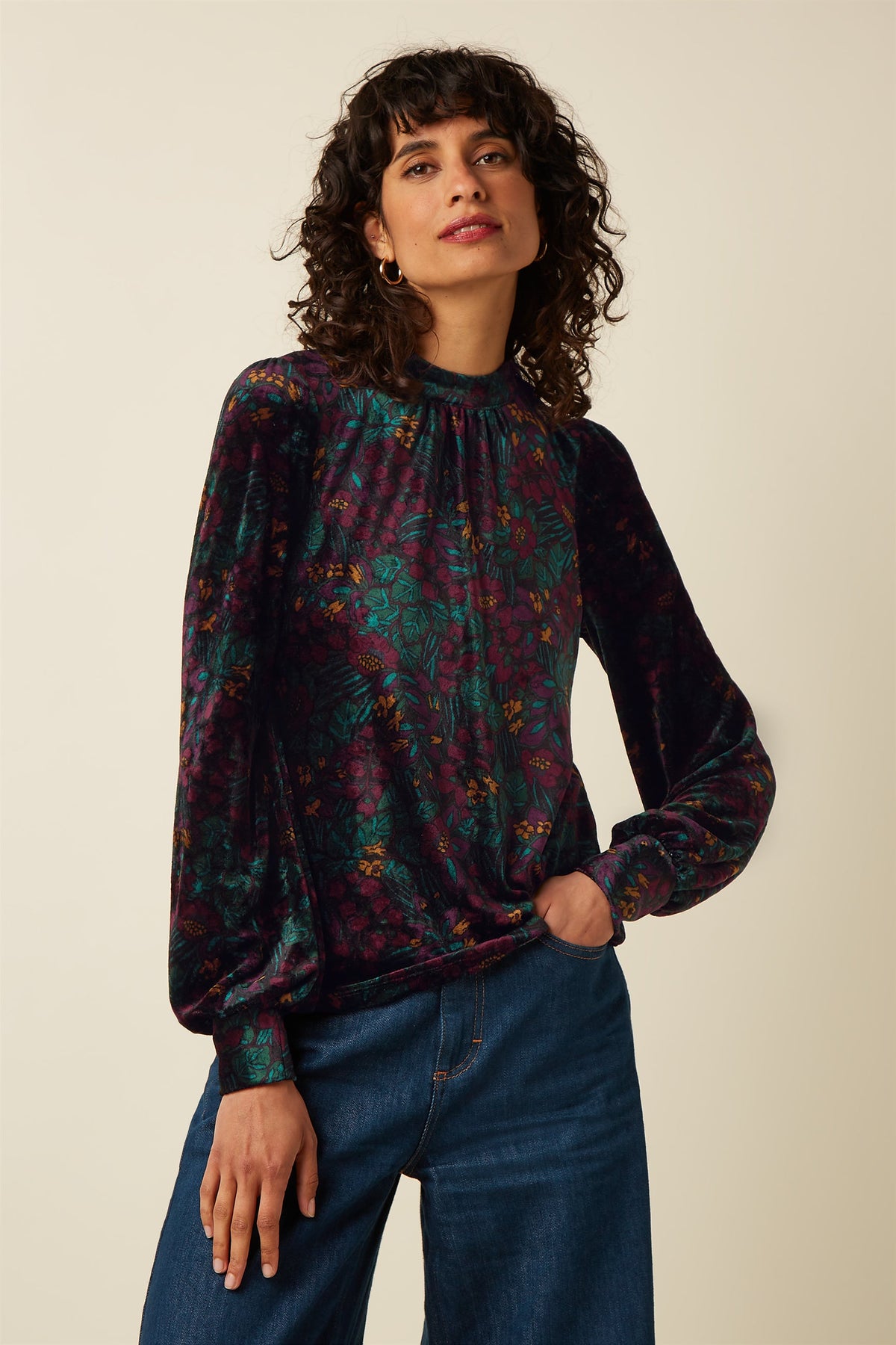 Sandy Toppur Velvet